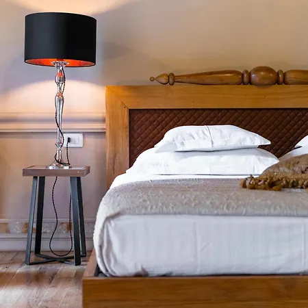 Luxe Collection @ Centre Old Town Apartment *